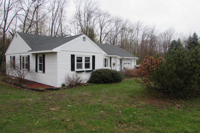 119 Enfield Road Lincoln, ME 04457 - Photo 20 of 21 119 Enfield Rd 014