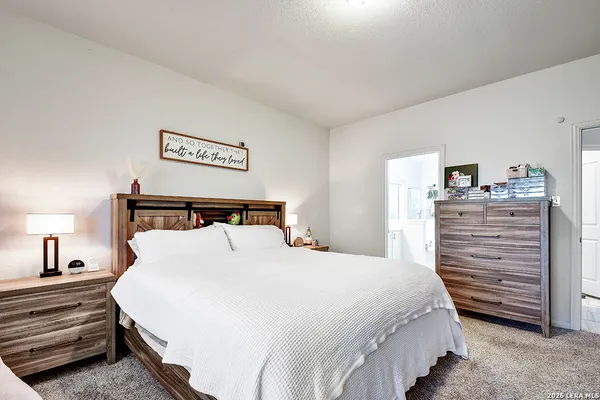 $2,500 | 8863 Grey Elm, Elmendorf, TX 78112