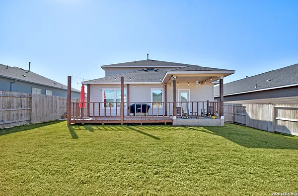$2,500 | 8863 Grey Elm, Elmendorf, TX 78112