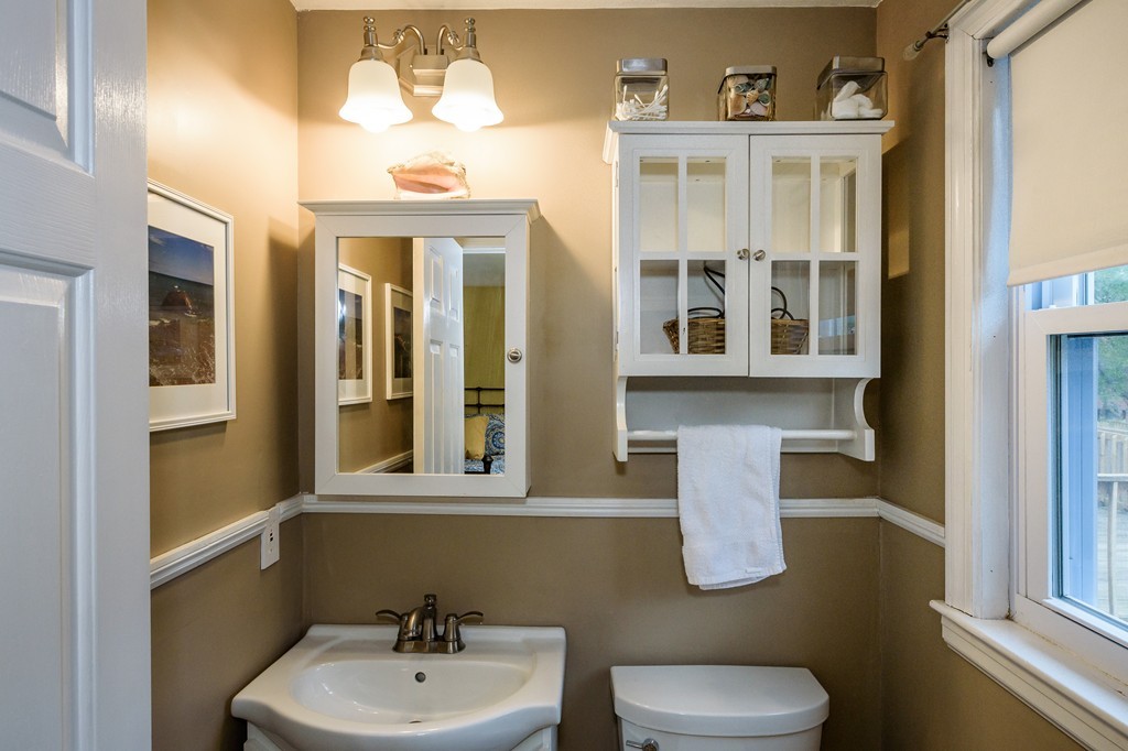 1326 Old Worcester Road Framingham, MA 01701 - Photo 21 of 30 Gallery Image 21