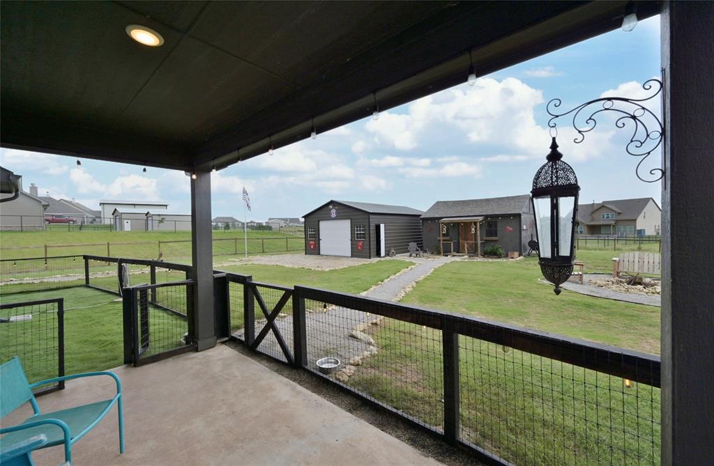 116 Spanish Moss Trail Rhome, TX 76078 - Photo 4 of 40 Covered back Patio facing backyard