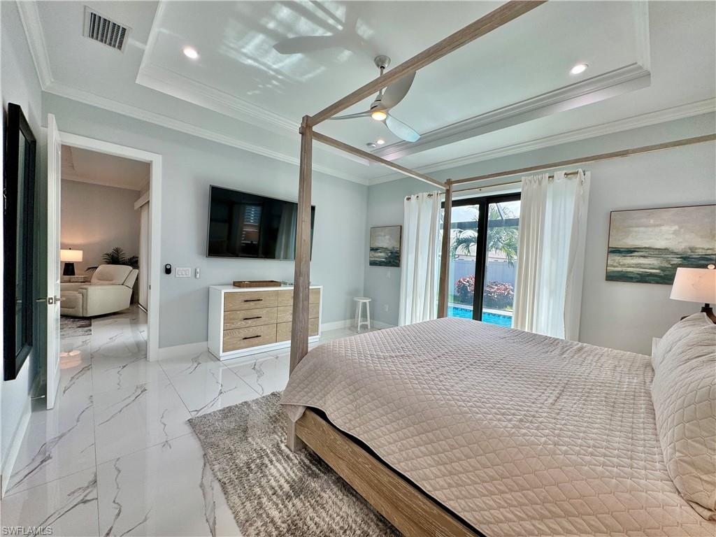 656 108th Avenue North Naples, FL 34108 - Photo 16 of 48