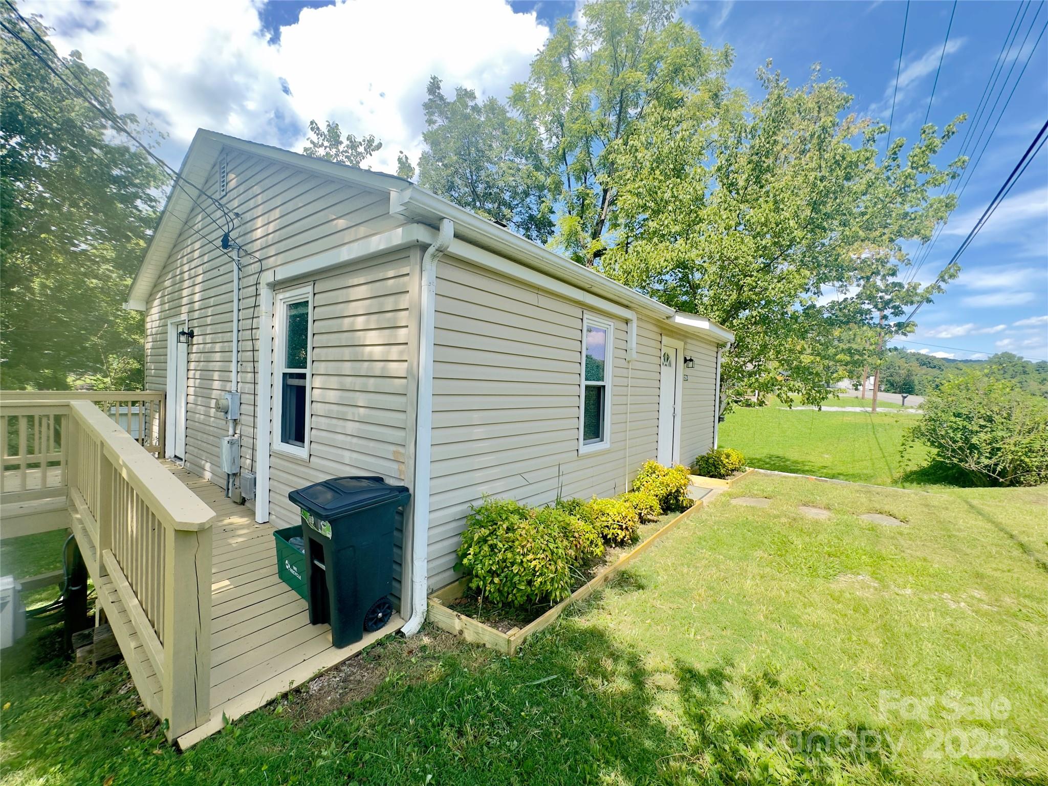 329 Morehead Road Marion, NC 28752 - Photo 4 of 20