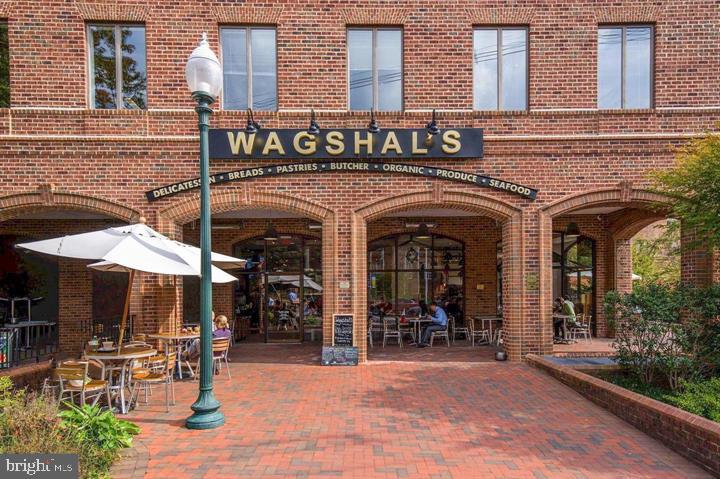 3205 Sutton Place Northwest, Unit A Washington, DC 20016 - Photo 39 of 44 a view of a building with sitting area
