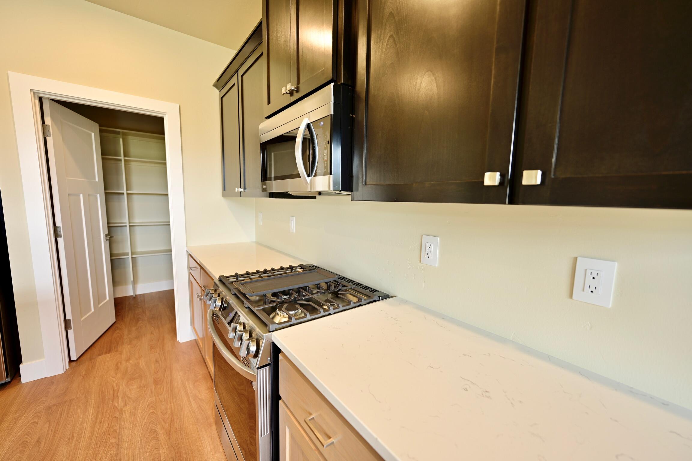 379 Randy Street Ashland, OR 97520 - Photo 11 of 25 _DSC4936