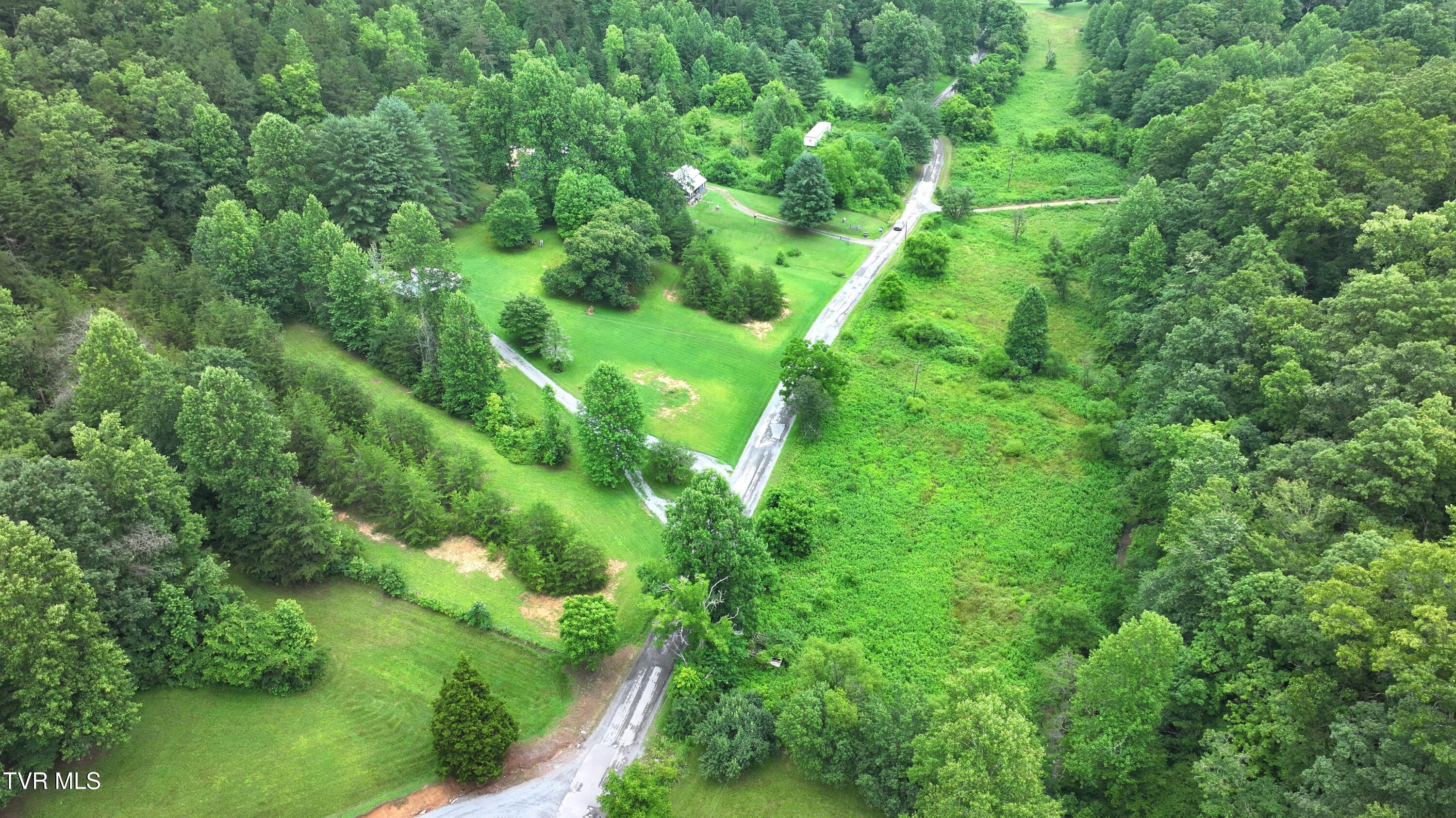 901 Grassy Creek Road Rogersville, TN 37857 - Photo 19 of 35 DJI_20250628100435_0029_D