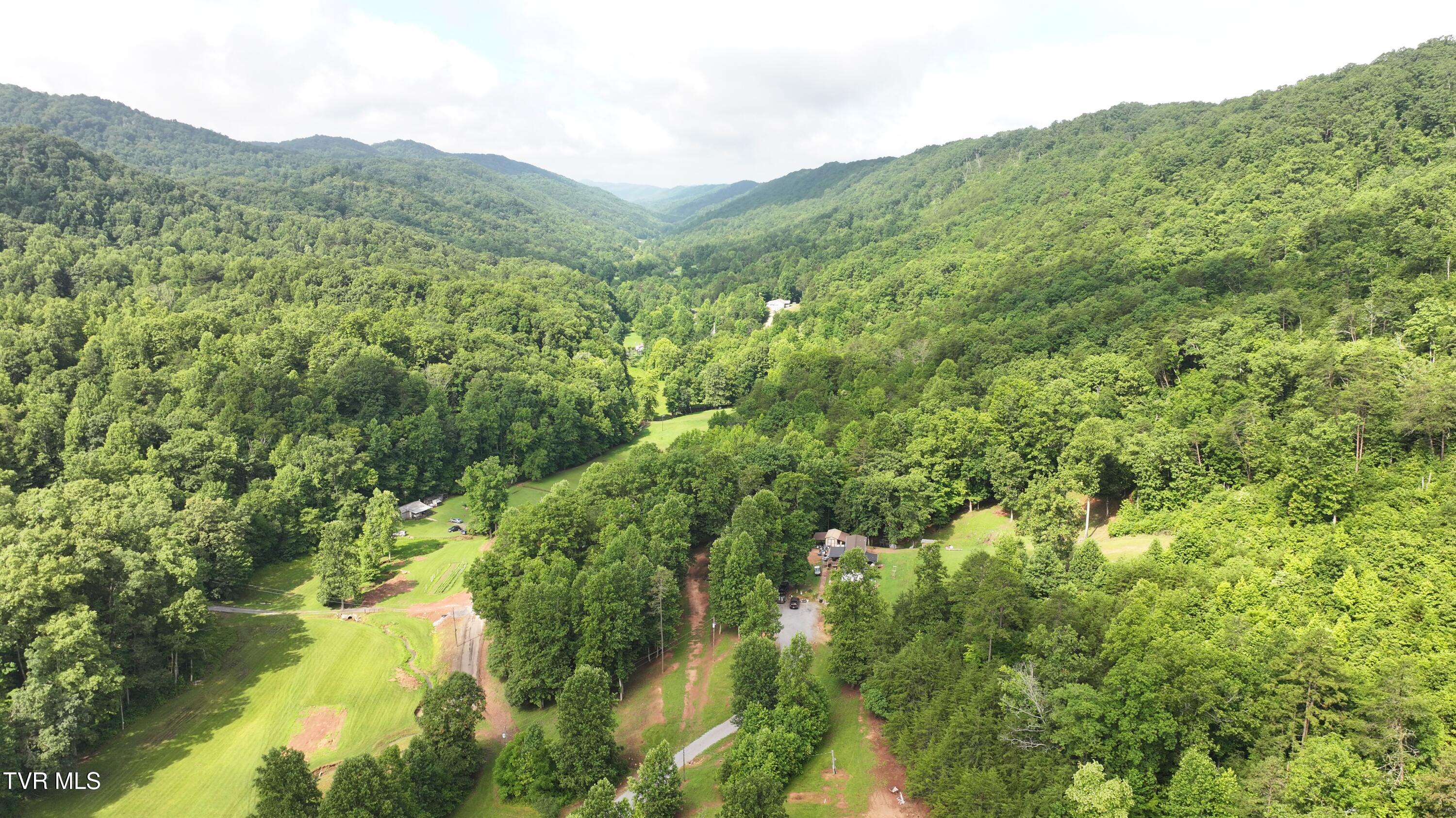 901 Grassy Creek Road Rogersville, TN 37857 - Photo 10 of 35 DJI_20250628102336_0052_D