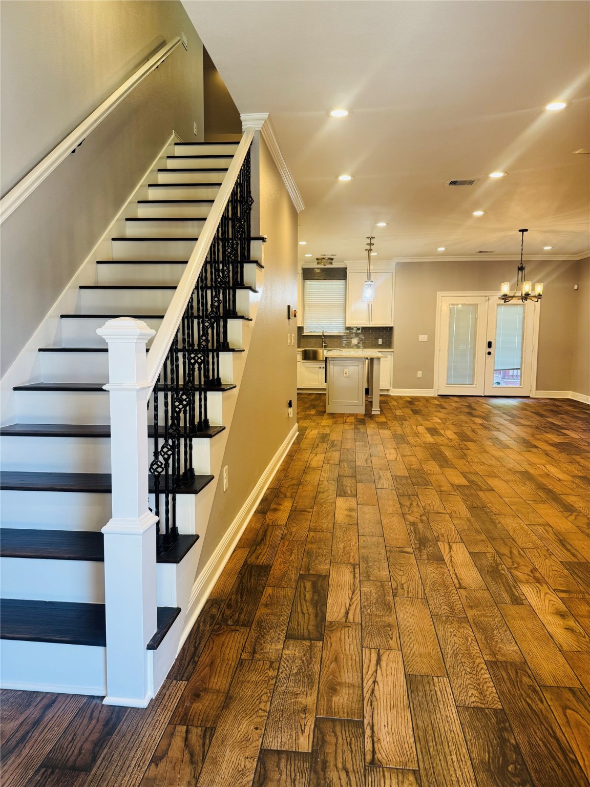 5317 Higgins Street Houston, TX 77033 - Photo 13 of 50 a view of an entryway