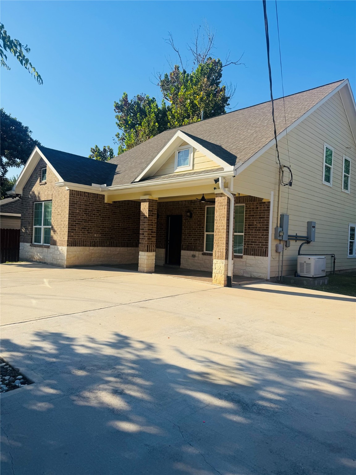 5317 Higgins Street Houston, TX 77033 - Photo 40 of 50 a front view of a house with a yard