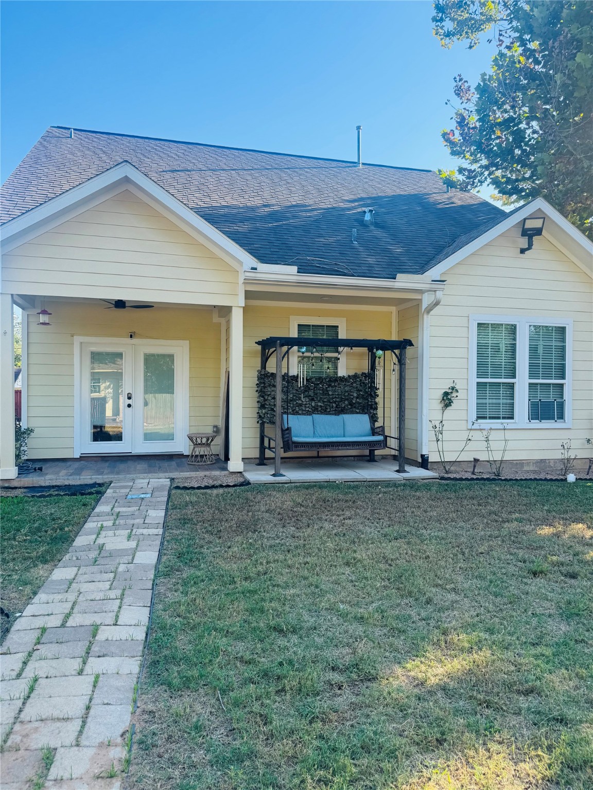 5317 Higgins Street Houston, TX 77033 - Photo 47 of 50 a view of a house with a porch