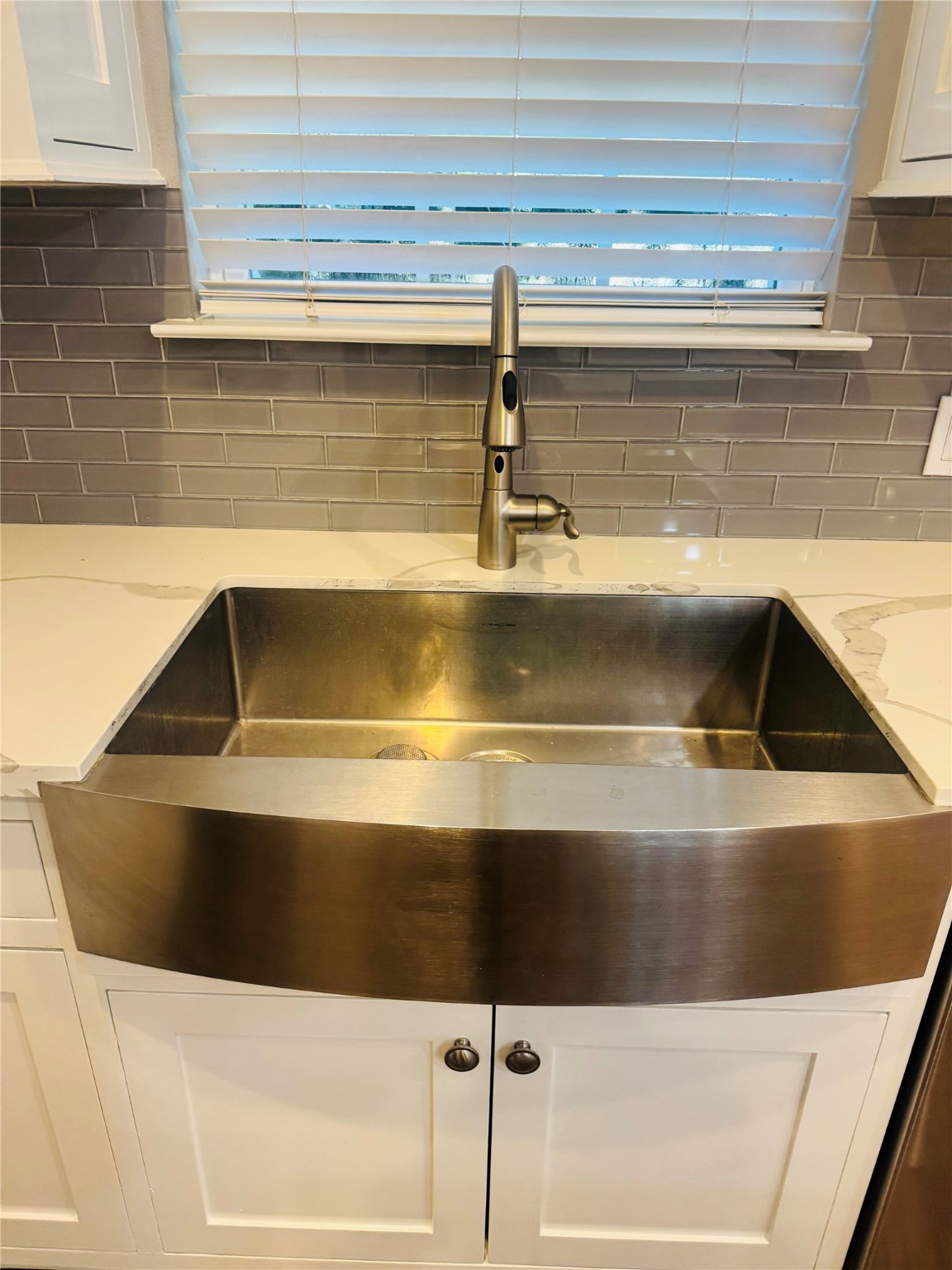 5317 Higgins Street Houston, TX 77033 - Photo 5 of 50 a close view of sink and stove