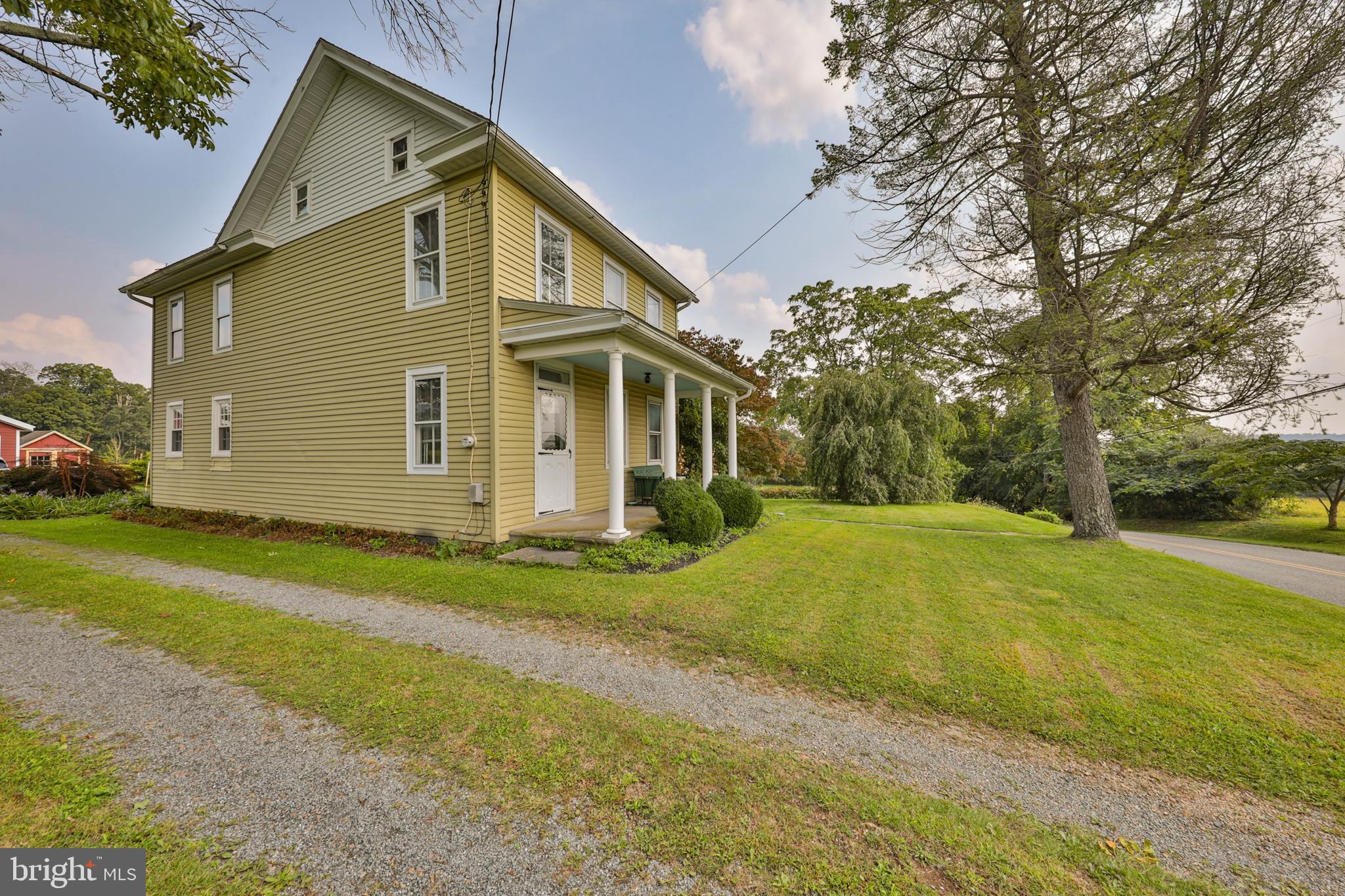 8857 Ashfield Road Slatington, PA 18080 - Photo 4 of 68 Gallery Image 4