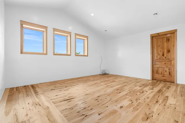 $2,000,000 | 1925 Hills Road, Carmine, TX 78932