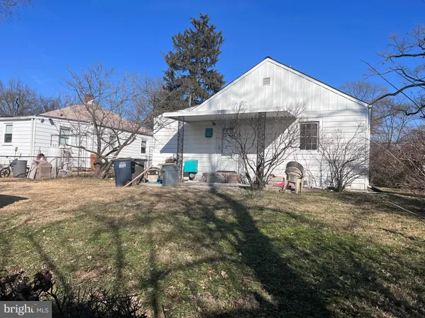 $2,550 | 5604 29th Avenue, Hyattsville, MD 20782