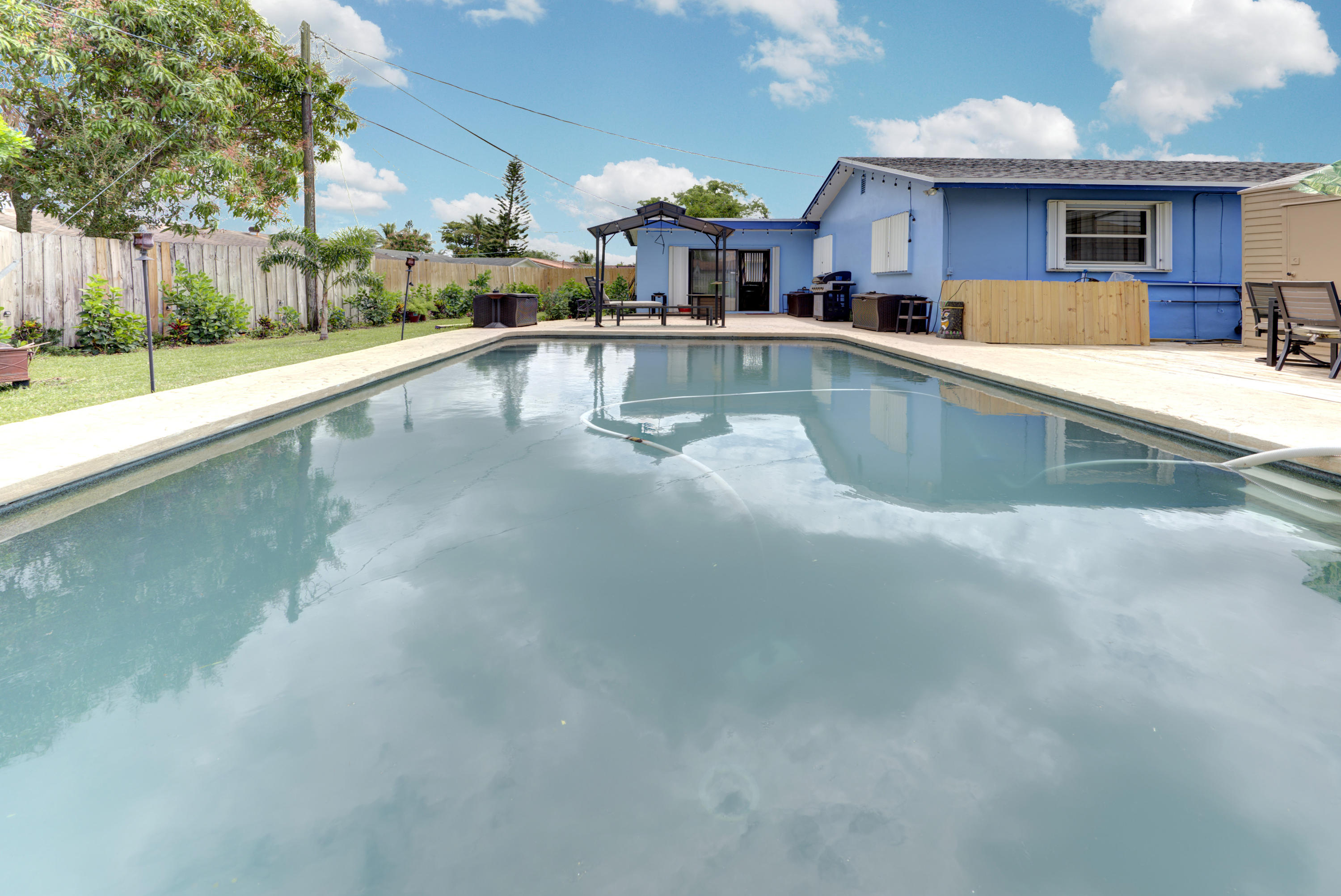 22196 Southwest 64th Terrace Boca Raton, FL 33428 - Photo 16 of 36 DSC_8435 sky