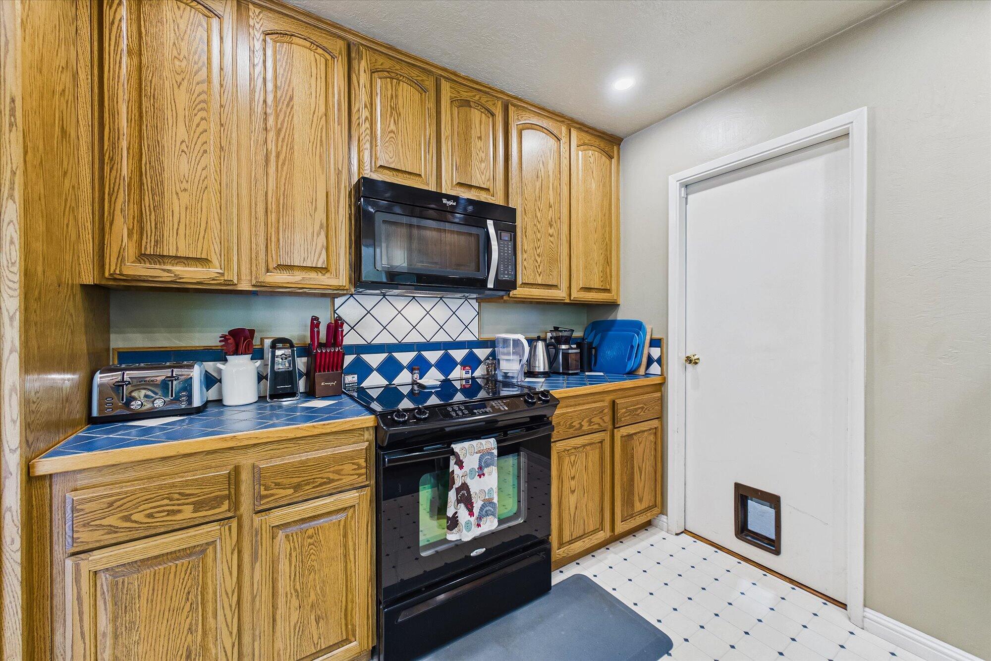 2105 Hurst Road Eureka, CA 95503 - Photo 15 of 54