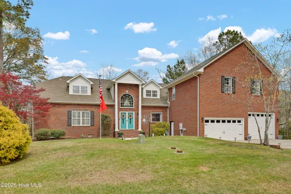 $999,000 | 310 Milton Court, Sneads Ferry, NC 28460