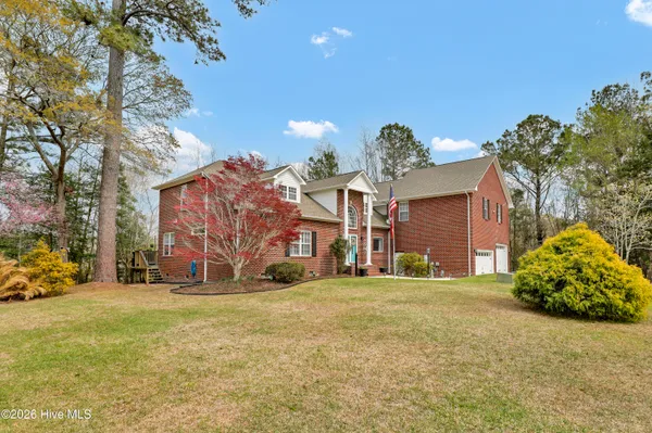 $999,000 | 310 Milton Court, Sneads Ferry, NC 28460