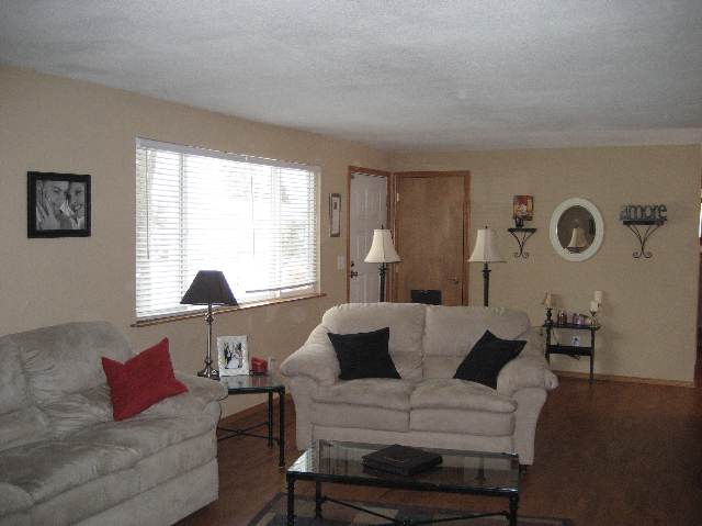 911 South Collins Road Spokane Valley, WA 99216 - Photo 3 of 9
