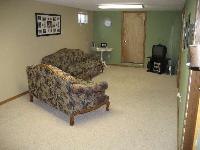 911 South Collins Road Spokane Valley, WA 99216 - Photo 5 of 9