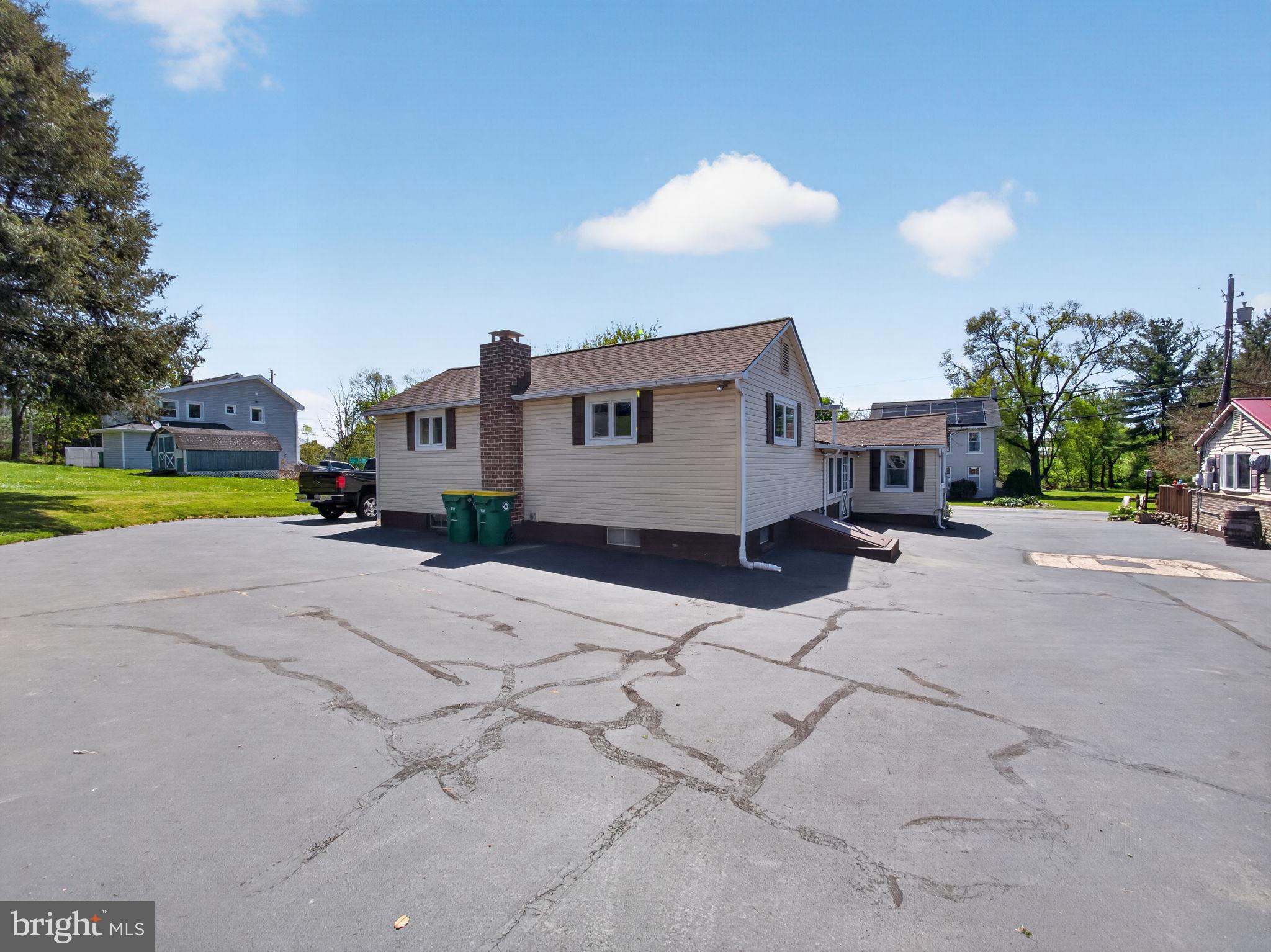8275 Mertztown Road Alburtis, PA 18011 - Photo 15 of 53