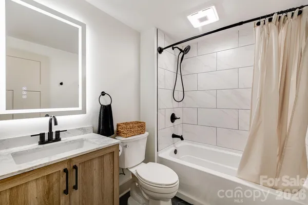 $639,000 | 1065 Oakridge Lane, Unit 713, Mars Hill, NC 28754