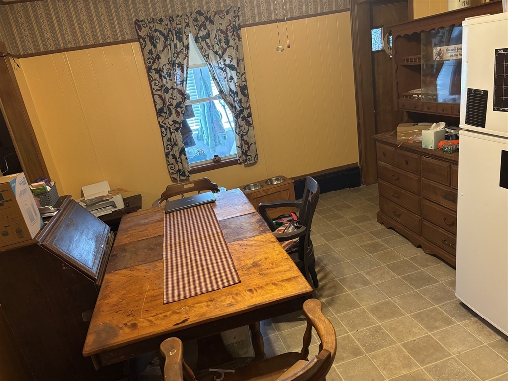 27 Cedar Street Barre, MA 01074 - Photo 5 of 12