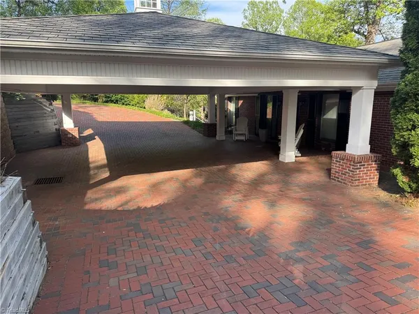 $699,900 | 700 Lakemont Trail, Mount Airy, NC 27030