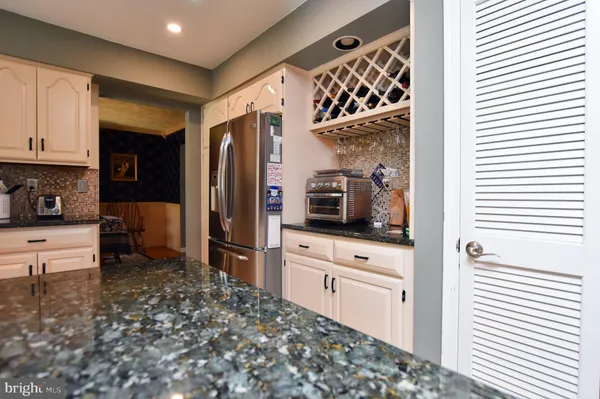 $660,000 | 26 Maine Trail, Medford, NJ 08055