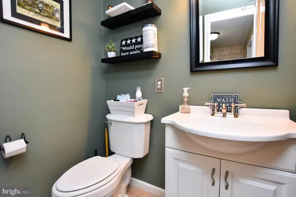 $660,000 | 26 Maine Trail, Medford, NJ 08055