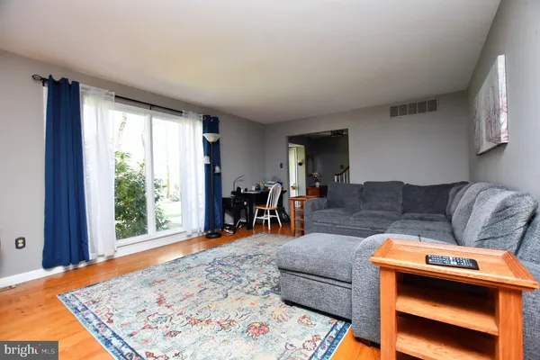 $660,000 | 26 Maine Trail, Medford, NJ 08055