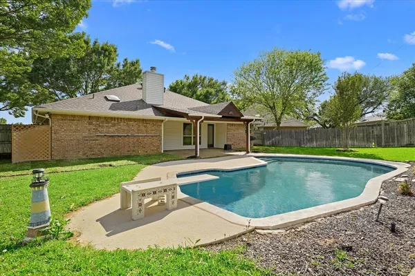 $375,000 | 3 Hastings Court, Mansfield, TX 76063