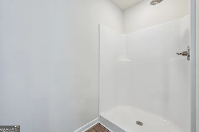 a bathroom with a tub