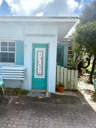 $1,700 | 314 Desoto Street, Hollywood, FL 33019