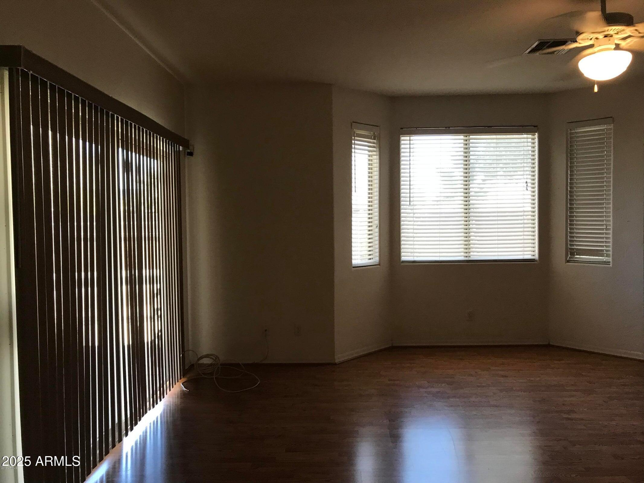 16804 West Northampton Road Surprise, AZ 85374 - Photo 15 of 31 20230217202624185795000000-o