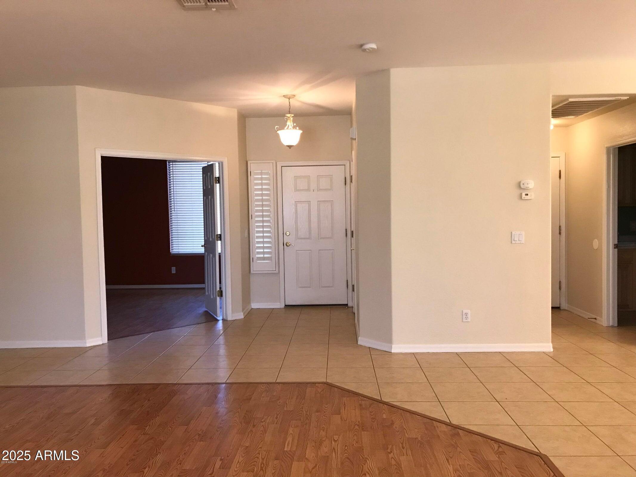 16804 West Northampton Road Surprise, AZ 85374 - Photo 7 of 31 20230217202614201076000000-o