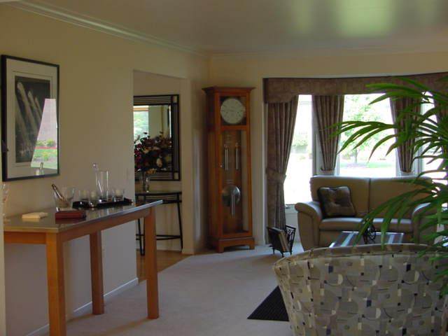 4211 Ridge Court Rochester, MI 48306 - Photo 2 of 6 31030060-1.JPG