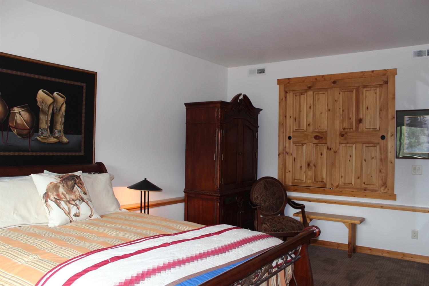 9868 Kestrel Road Klamath Falls, OR 97601 - Photo 23 of 35 Additional Photo