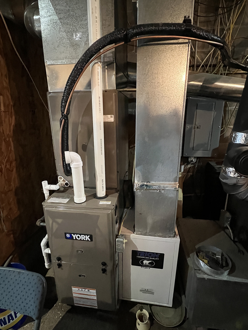 18510 Sand Road Fulton, IL 61252 - Photo 38 of 54 a close view of water heater room