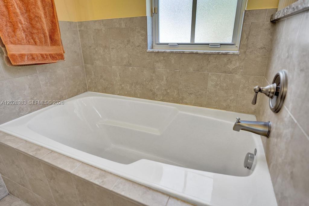 823 Northwest 82nd Lane Boca Raton, FL 33487 - Photo 66 of 105