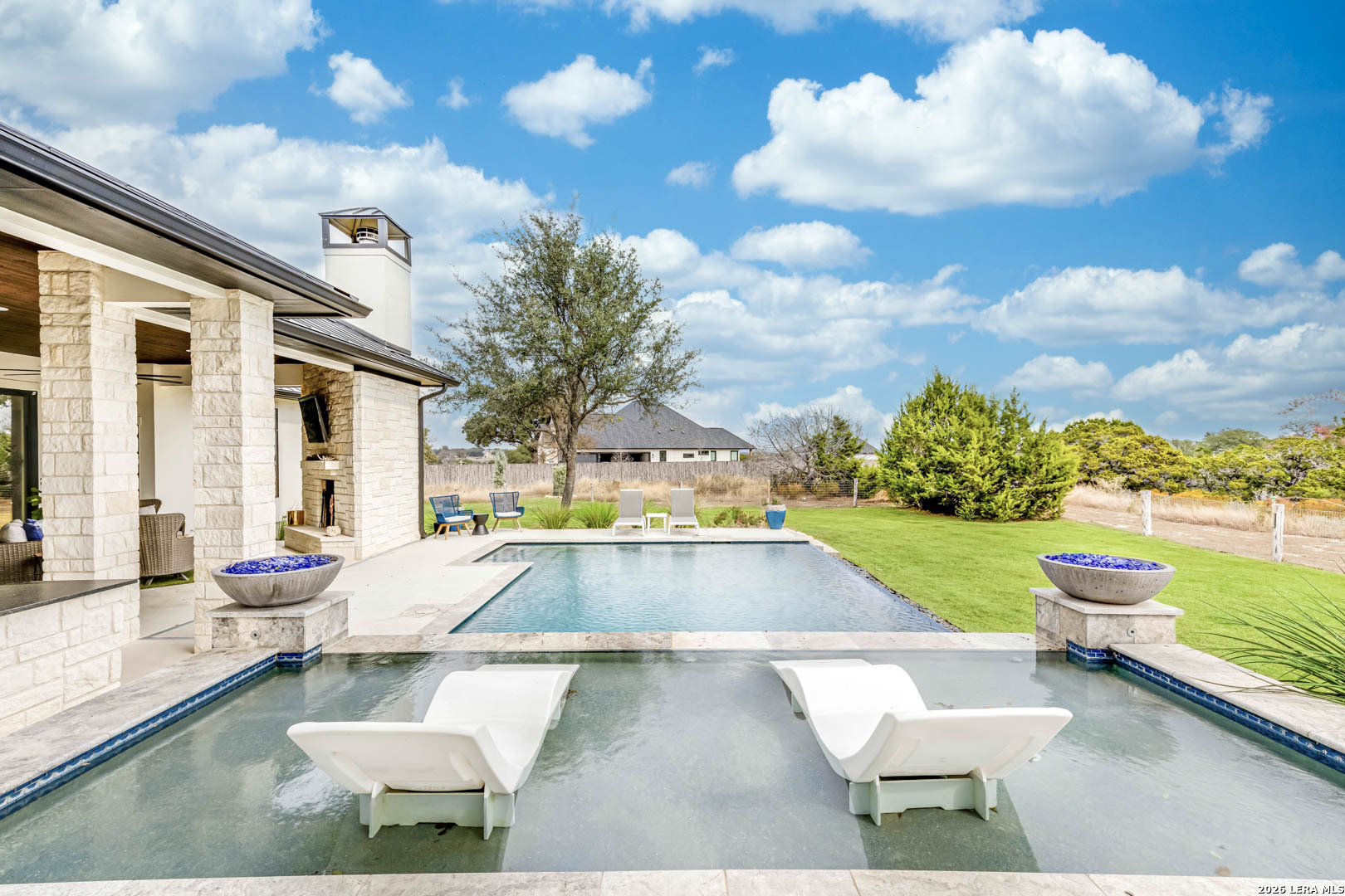 65 Sabinas Ridge Road Boerne, TX 78006 - Photo 2 of 42