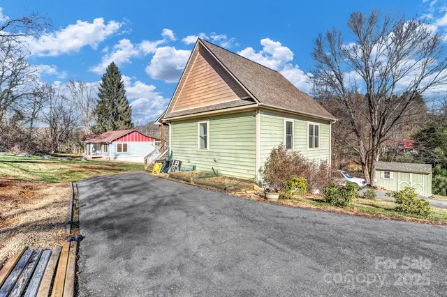 $350,000 | 2600 Old Clyde Road, Clyde, NC 28721