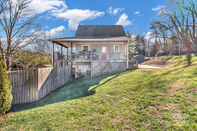 $350,000 | 2600 Old Clyde Road, Clyde, NC 28721