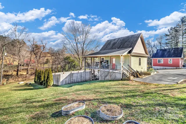 $350,000 | 2600 Old Clyde Road, Clyde, NC 28721