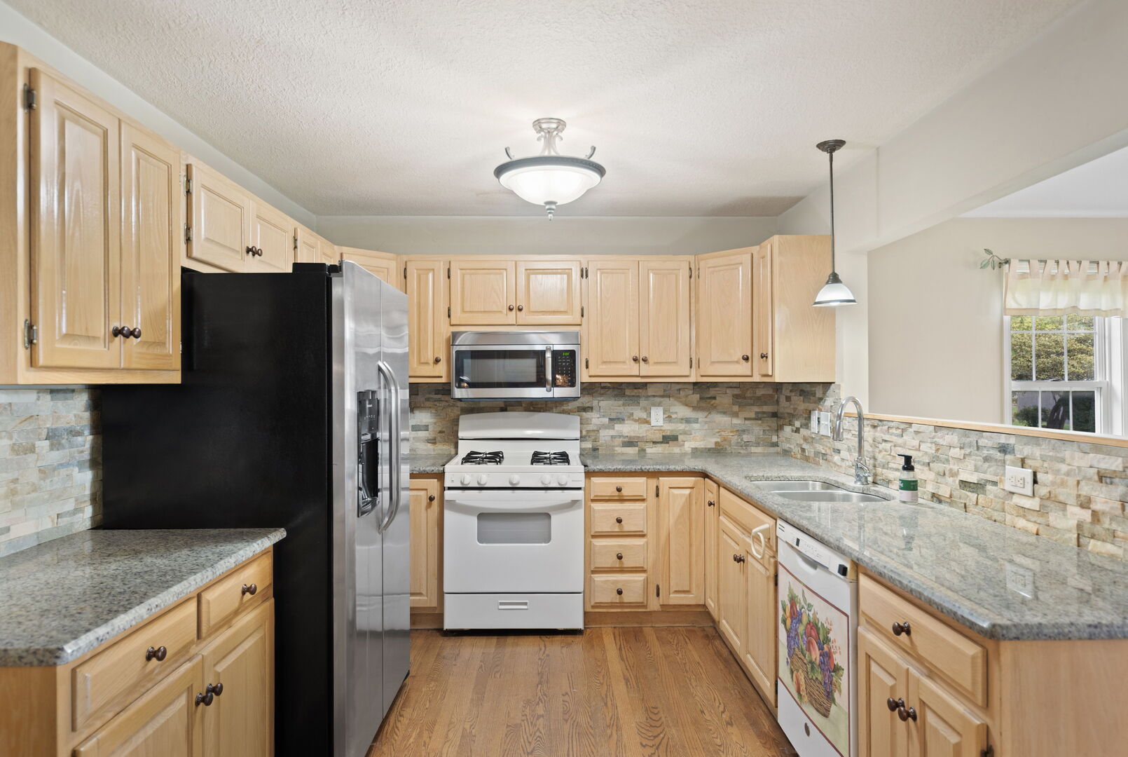 510 Willow Road Manteno, IL 60950 - Photo 6 of 40