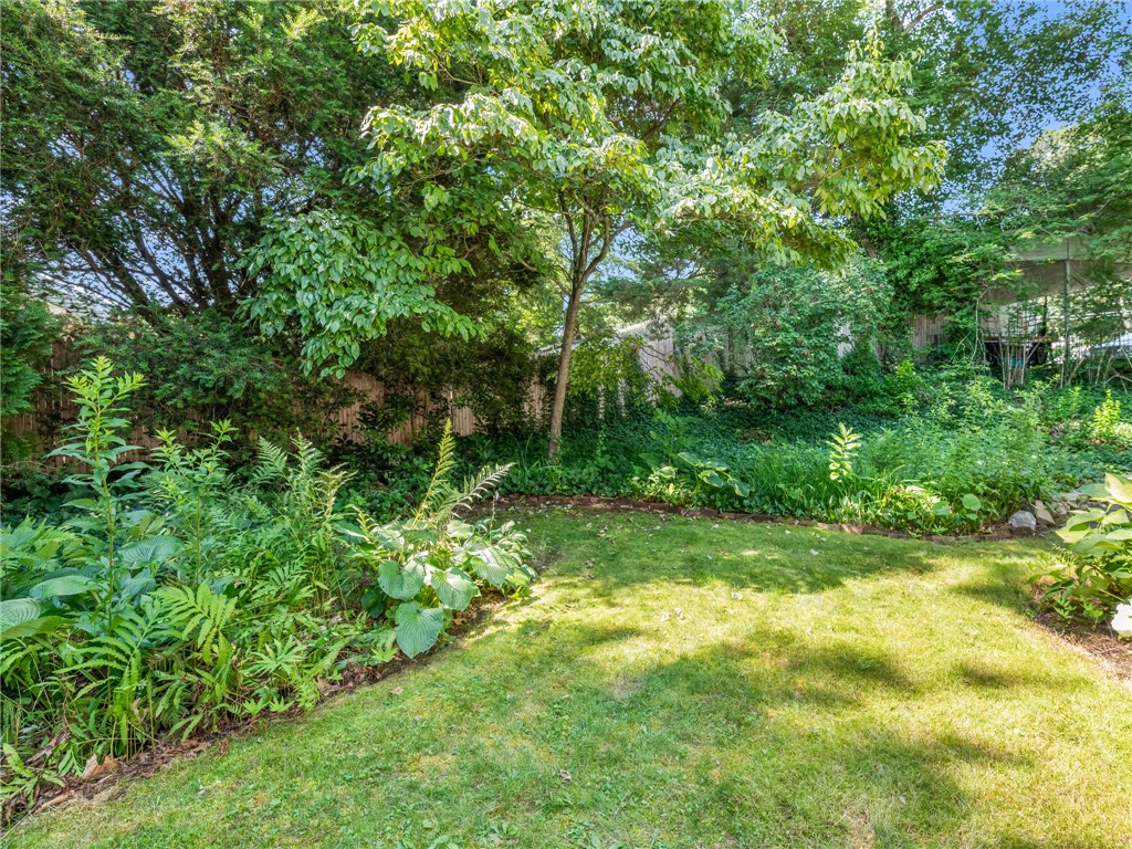100 Diamond Hill Road Warwick, RI 02886 - Photo 20 of 23 Yard and garden