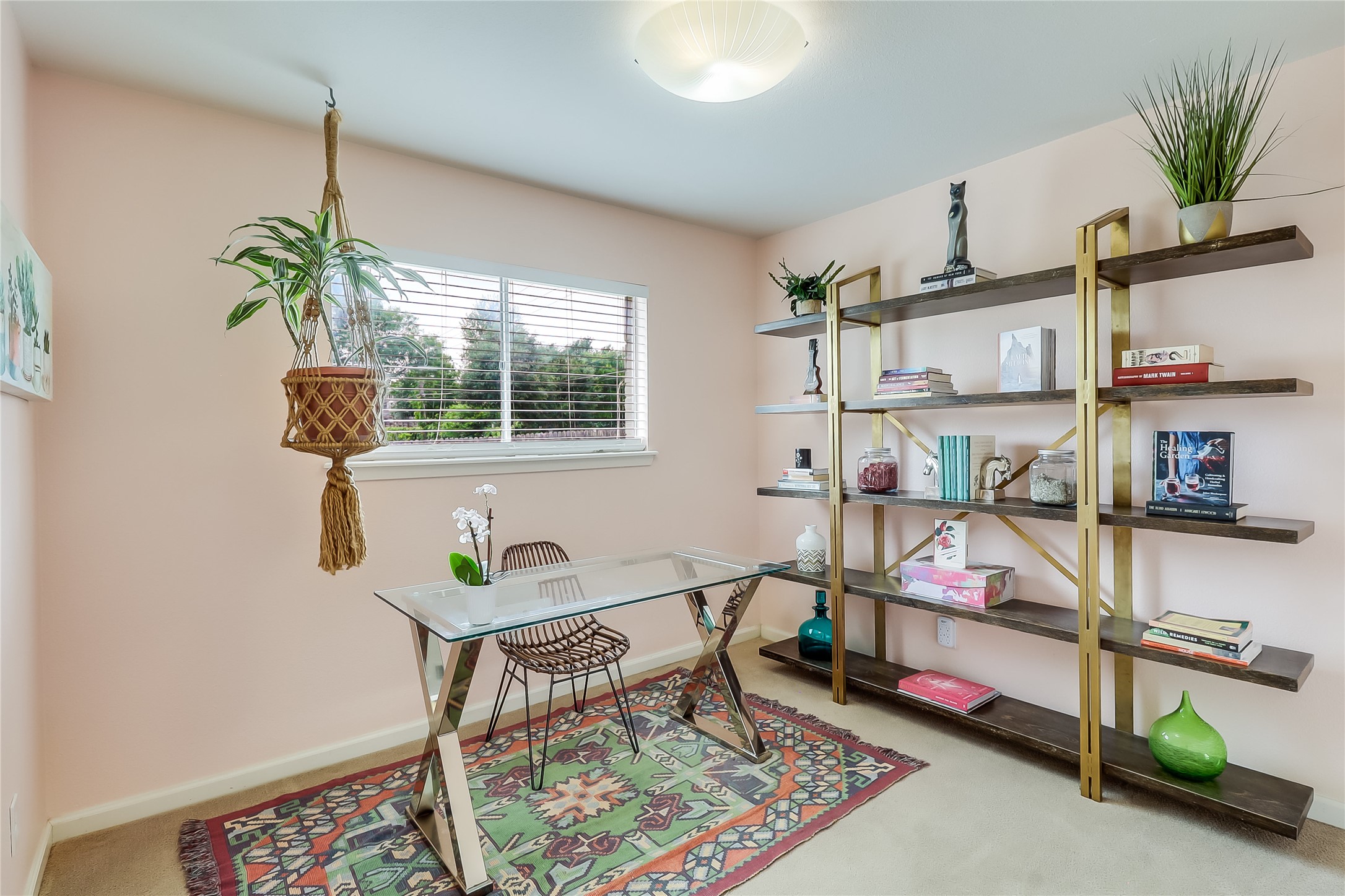 7300 Glenhill Road Austin, TX 78752 - Photo 29 of 37 a living room with furniture a rug and potted plant