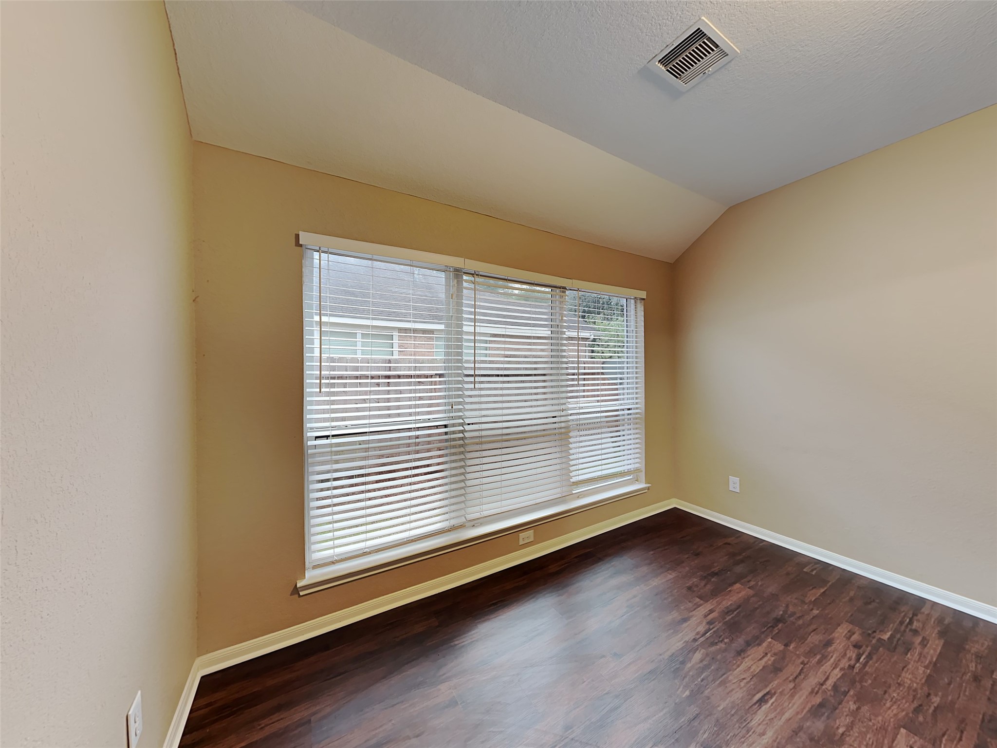 22722 Canyonback Court Spring, TX 77373 - Photo 5 of 21 Gallery Image 5