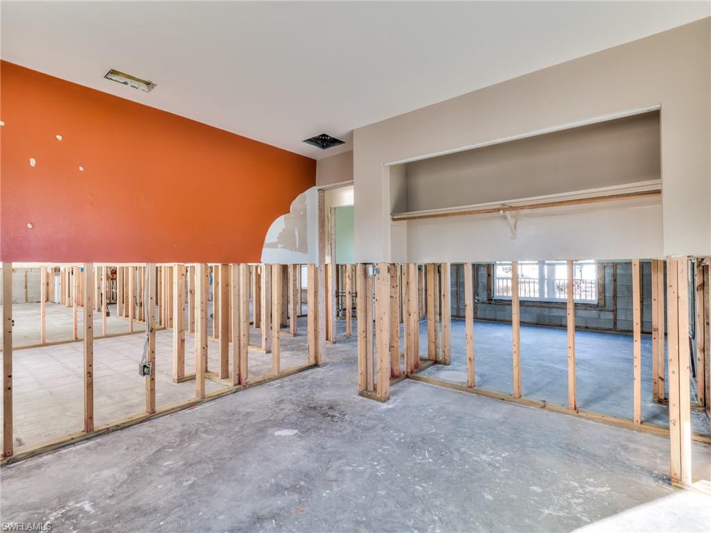 20621 Coconut Drive Estero, FL 33928 - Photo 13 of 37 a view of a livingroom with entryway
