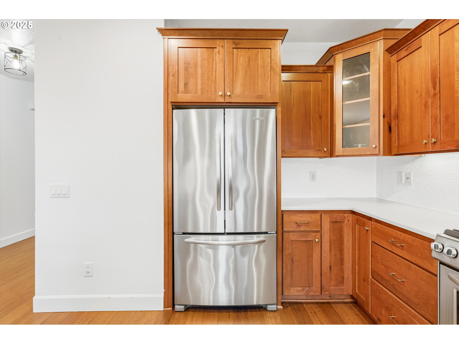 13765 Southwest Florentine Avenue Portland, OR 97223 - Photo 13 of 34 a view of kitchen with wooden floor